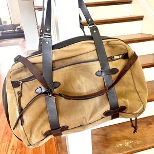 Unisex A Genuine Filson duffel bag